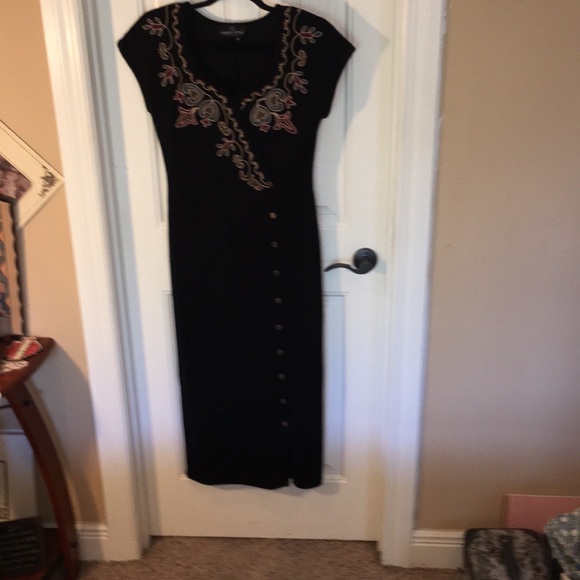 M Long Black Dress Cap-Sleeve,Intricate Beading and Appliqué by Carole Little - Picture 14 of 14